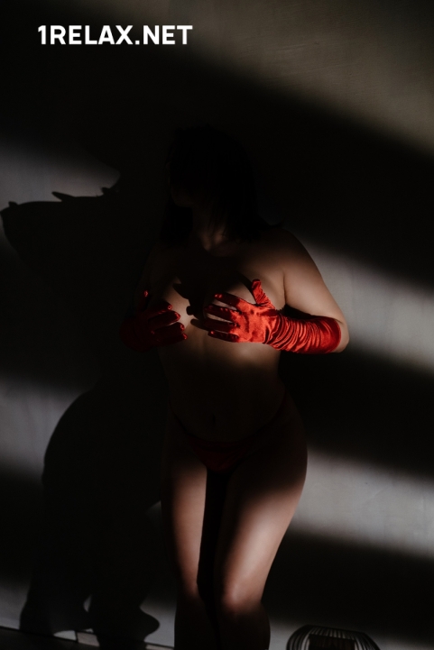 Девушка массажистка Каролина, салон Студия 21 фото №1 Девушка массажистка Каролина, салон Студия 21 фото №1